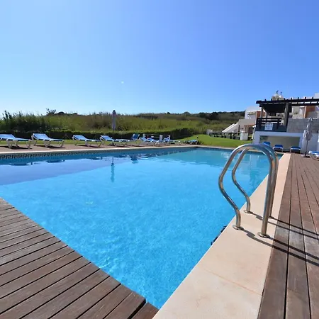 아파트 Ship - 4 Bedroom Duplex With Sea And Pool Views, 1km From The 상 마르티뇨 두 포르투
